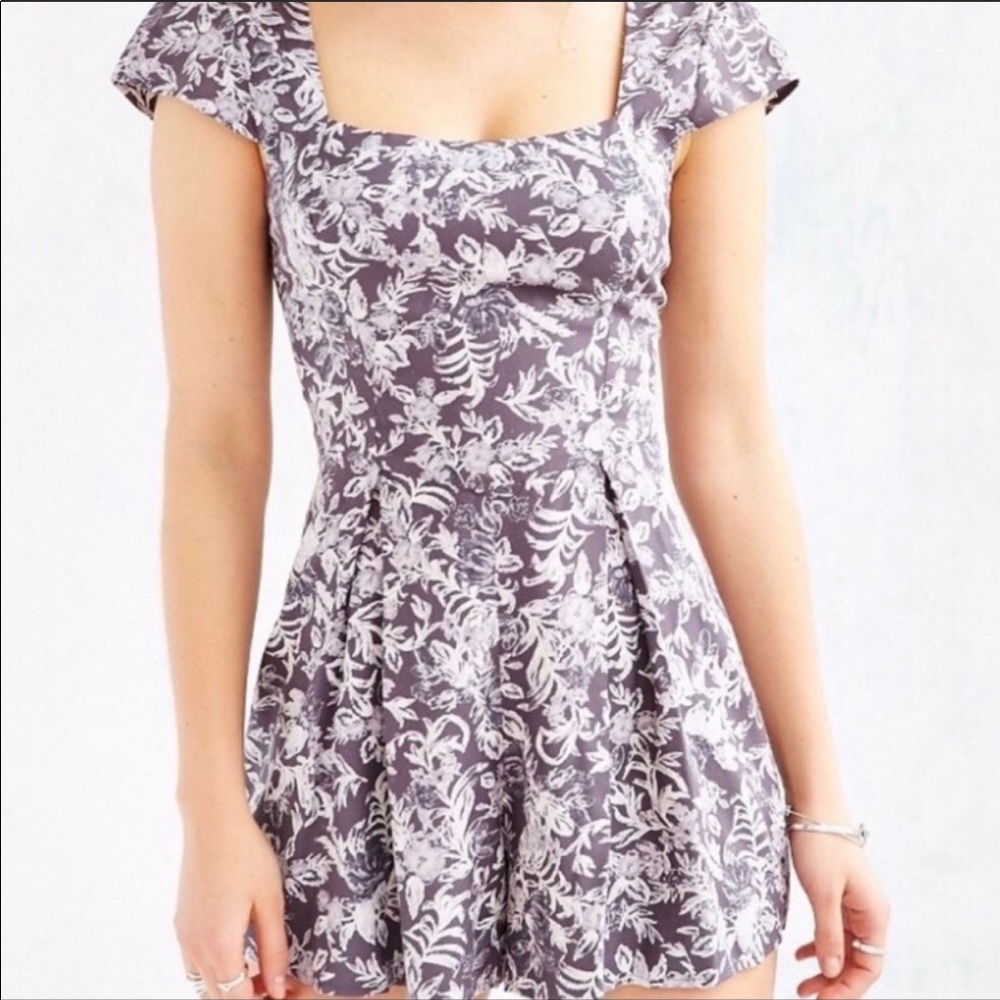 Kimchi Blue Urban Outfitters UO floral romper